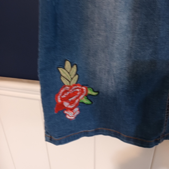 Ladies Rose Applique 2XL Blue Jean Elastic Waist Skirt - Picture 5 of 6